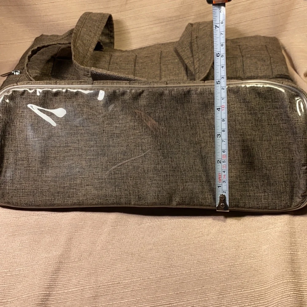 NWOT LUG best traveling taxicab full tote ever!